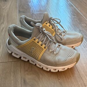 On Cloud Helion CloudTech Gray and Yellow Sneakers